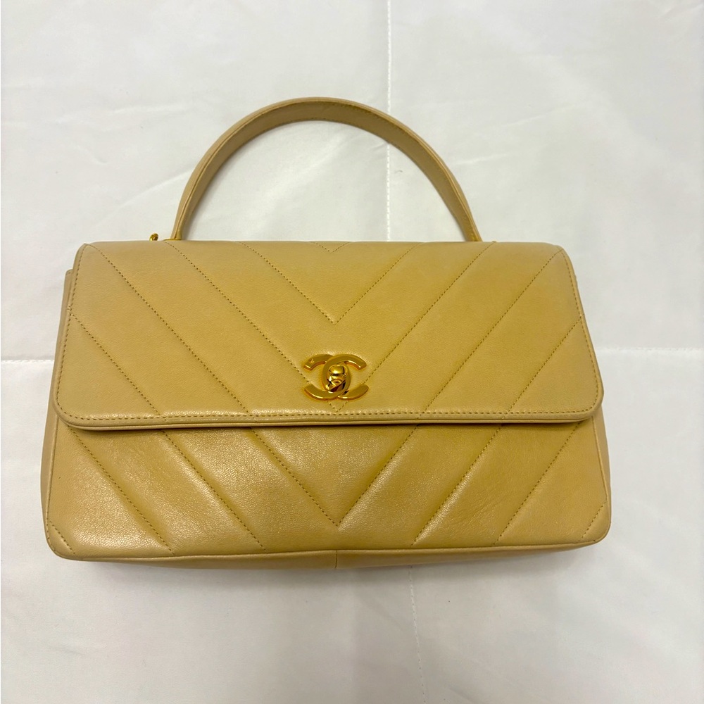 CHANEL Lambskin Chevron Quilted Small Top Handle Flap in Beige